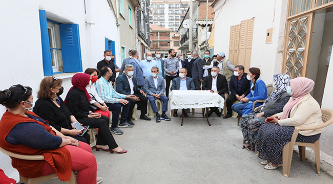 Sürekli; “Hedefe giden yol, gönüllerden geçiyor…”