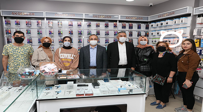 Sürekli; “Hedefe giden yol, gönüllerden geçiyor…”