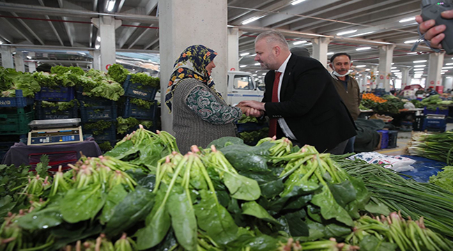 MENEMEN PAZAR YERİNE KAVUŞTU
