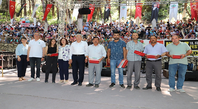 Bademli 51. Kiraz ve 18. Meyve Fidanı Festivali büyük ilgi gördü