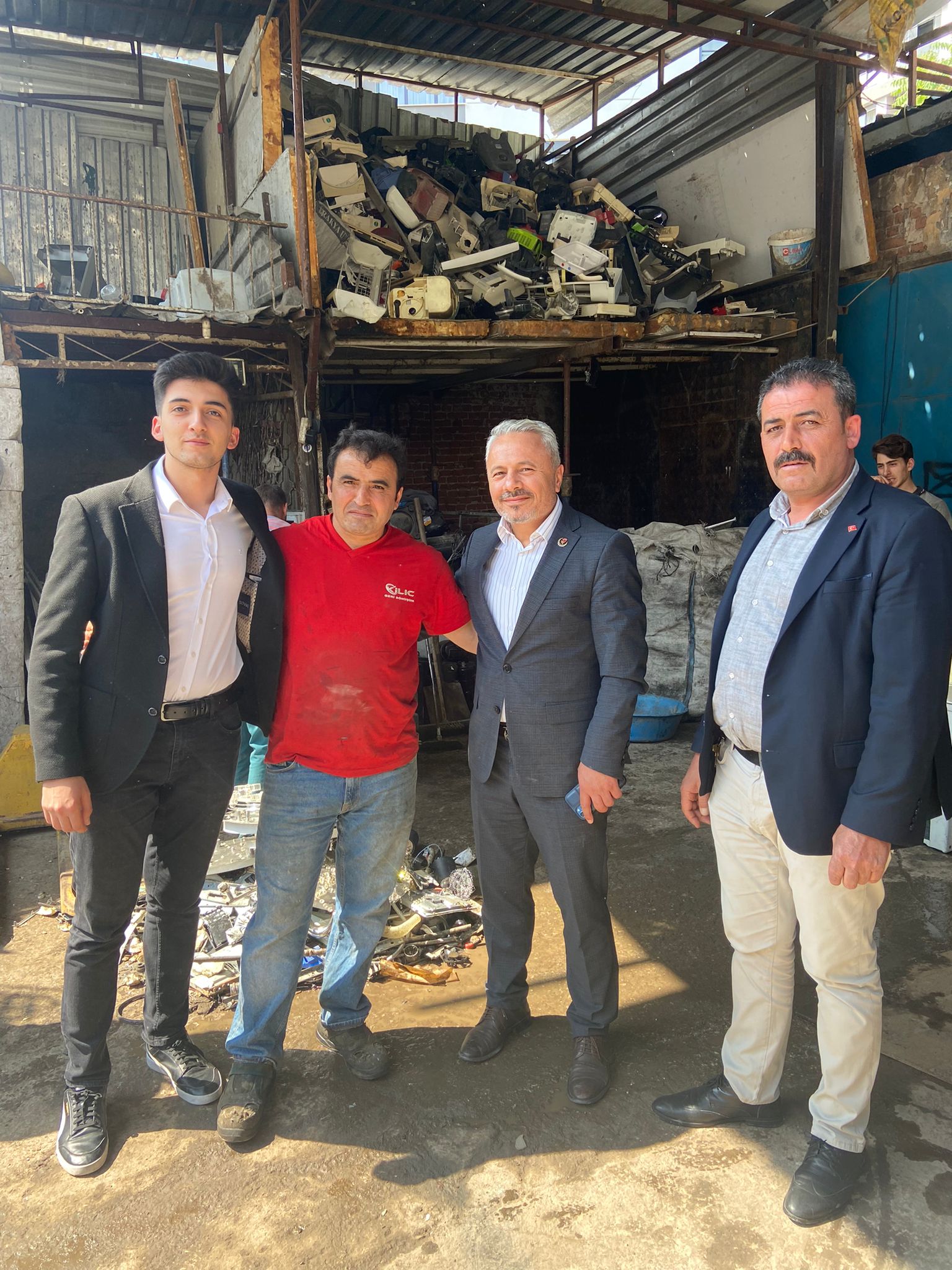 Genç Aday dopdolu geliyor