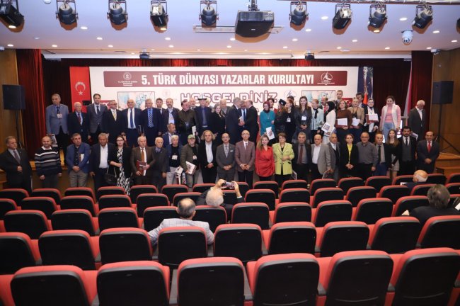 100. YILDA 100 YAZAR VE ŞAIR ILE 5. TÜRK DÜNYASI YAZARLAR KURULTAYI
