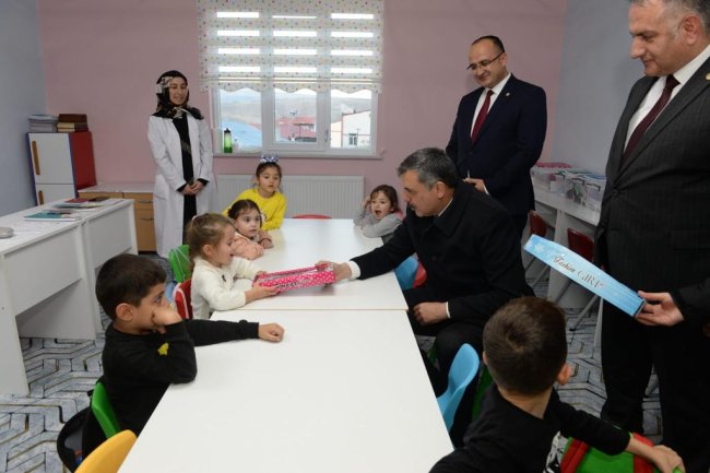 Vali Çiftçi esnaf turunda