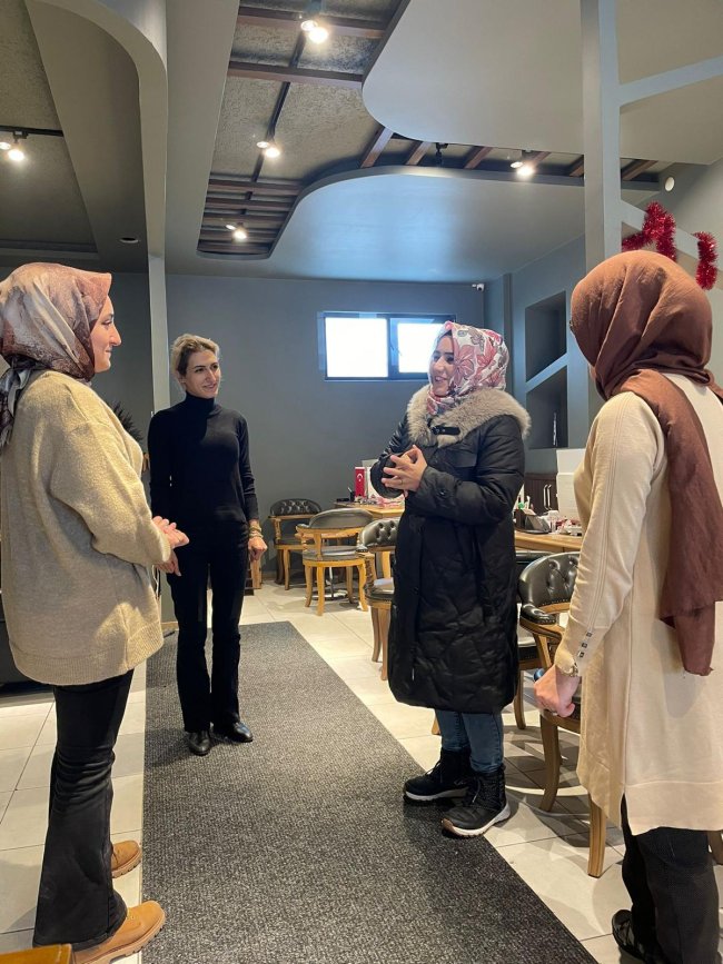 Esnaftan Mutlu'ya destek