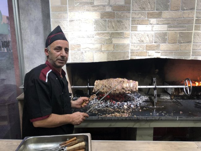 Erzurum'da İkram Cağ Kebap Salonu hizmete açıldı