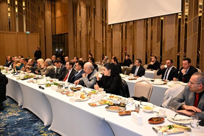 Vali Çiftçi Medya Mensupları ile Kahvaltıda Bir Araya Geldi