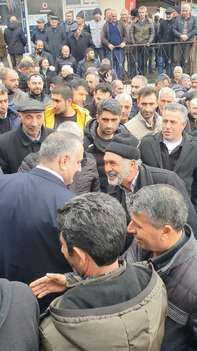 Başkan Bedir'e Miting gibi karşılama