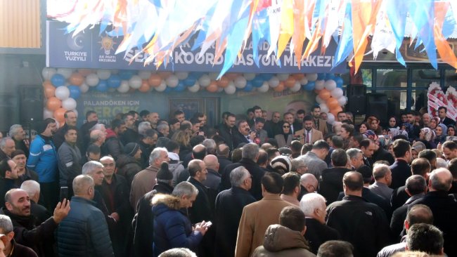 Sunar’a sevgi ve destek gösterisi