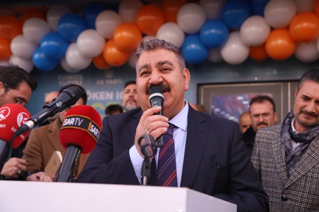 Sunar’a sevgi ve destek gösterisi