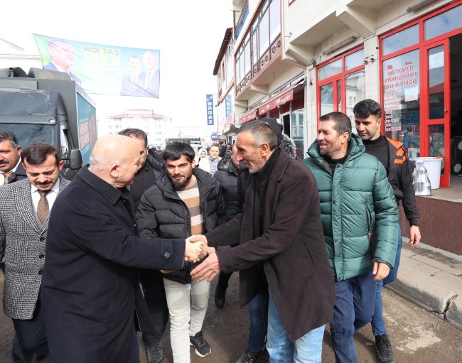 BAŞKAN SEKMEN İLÇELERİ KARIŞ KARIŞ GEZİYOR