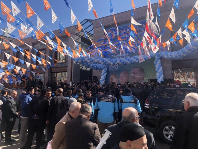 YAKUTİYE'DE SKM AÇILIŞI MİTİNGE DÖNÜŞTÜ