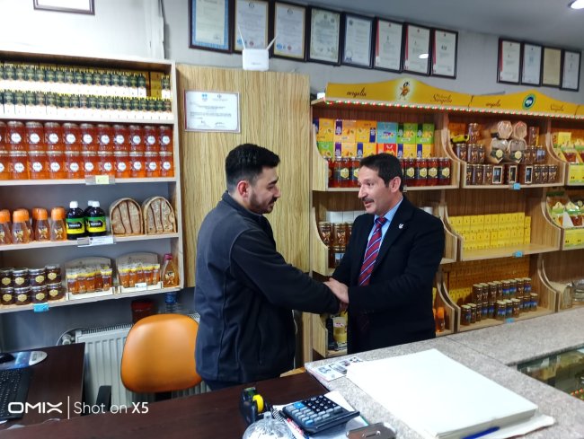 YRP'li Kocaman'dan esnaf ziyareti