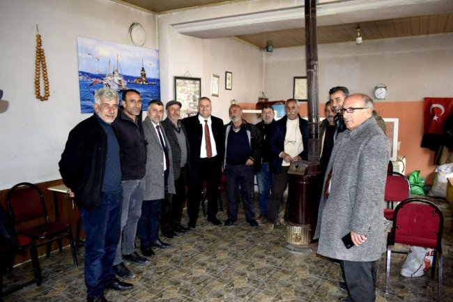 Başkan Bedir pazar esnafını ziyaret etti