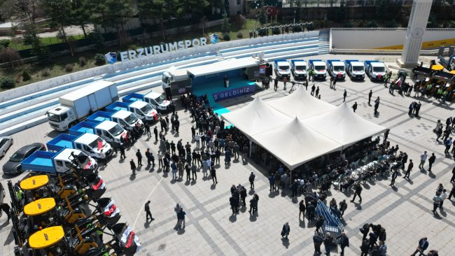 BÜYÜKŞEHİR’DEN DEV BİR YATIRIM DAHA: 17 ARAÇ FİLOSU