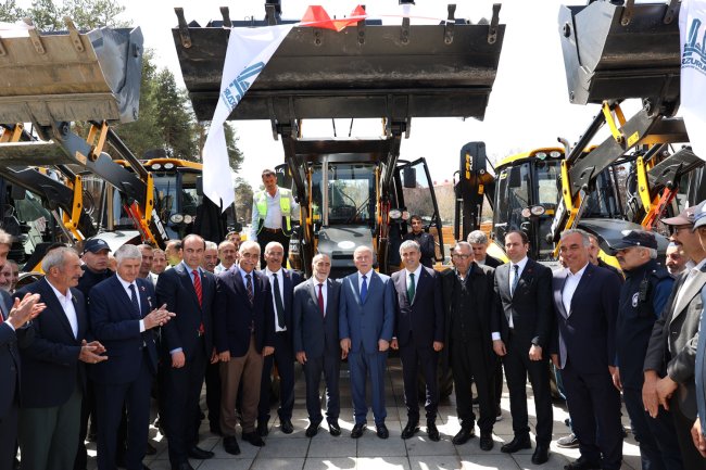 BÜYÜKŞEHİR’DEN DEV BİR YATIRIM DAHA: 17 ARAÇ FİLOSU