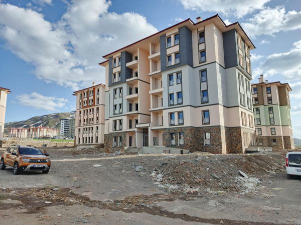 Konutlar hala teslim edilmedi