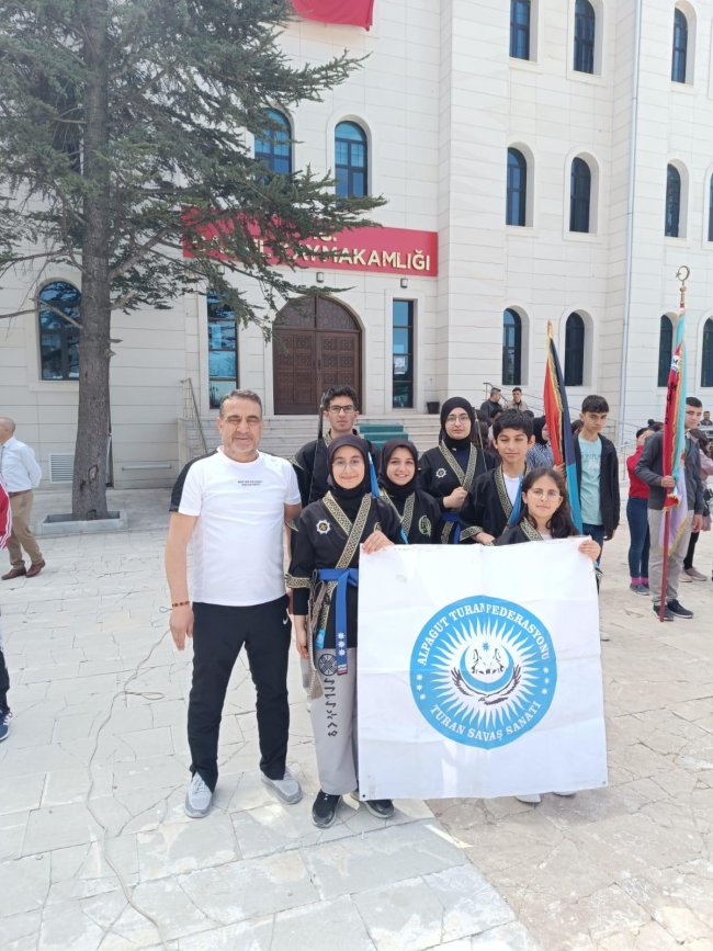 Alpagut Federasyonu'ndan Baskil'de coşkulu kutlama