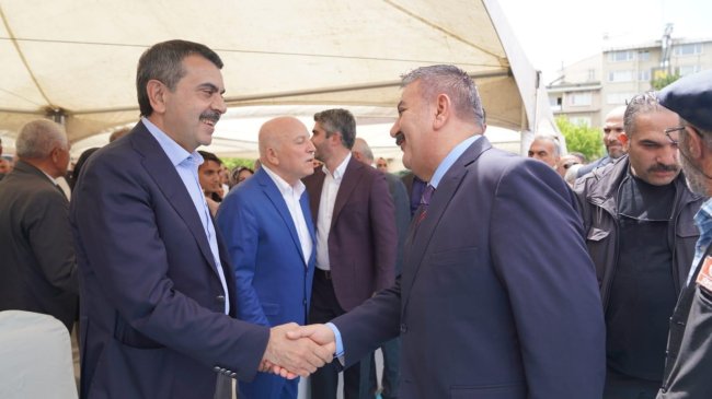 Bakan Tekin'e Destek Çığ Gibi Büyüyor