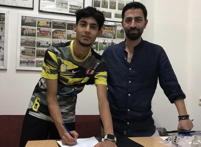 Yakutiyespor Altyapısının Parlayan Yıldızı Muhammetcan Aras, Kombinaspor Formasıyla Sahaya Çıkıyor