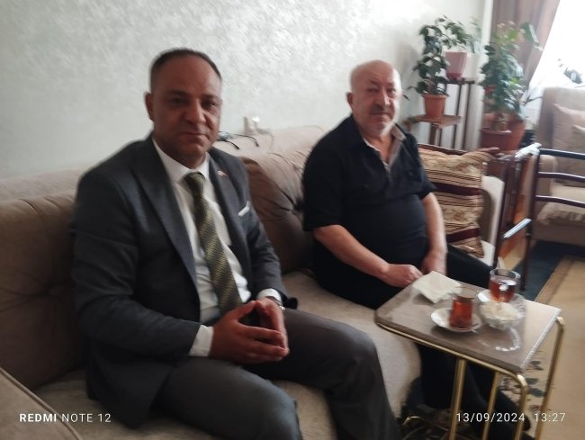 Ilıca Mahallesi Muhtarı Özkan Sekmen çalışmalarıyla takdir topluyor