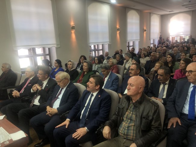 Atatürk Düşünce Derneği Tarihi Kongre Binasında Konferans Düzenledi