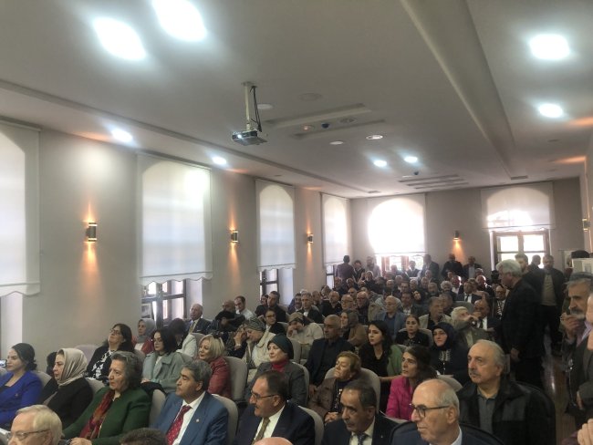 Atatürk Düşünce Derneği Tarihi Kongre Binasında Konferans Düzenledi