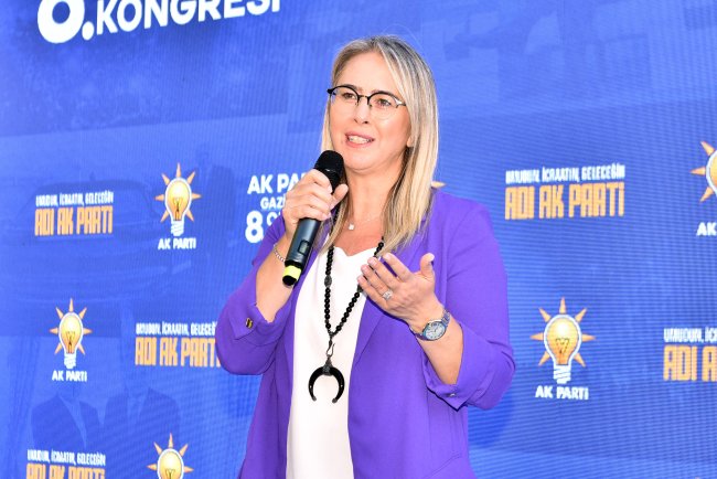 AK Parti Gaziemir İlçe Kongresi'nde AK Parti'den art arda mesajlar!