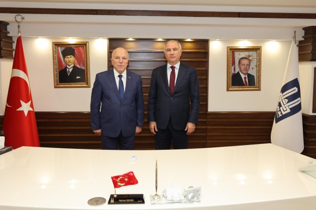 Efkan Ala, Erzurum'da gerçekleştirdiği ziyaretlerle yoğun bir gün geçirdi