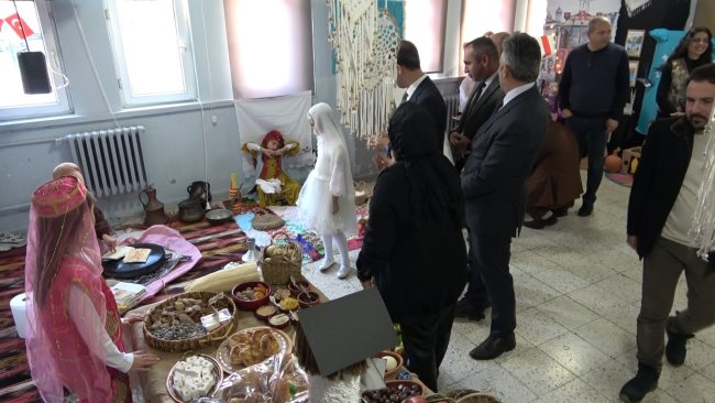 İspir'de Tutum Yatırım ve Türk Malları Haftası etkinliği