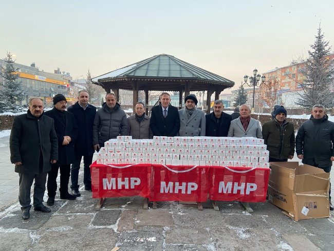 MHP Yakutiye İlçe Başkanlığı'ndan Regaip Kandili'nde Kandil Simidi İkramı