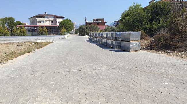 Dalaman Belediyesi yol düzenleme ve yenileme çalışmalarına devam ediyor