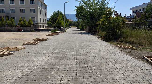 Dalaman Belediyesi yol düzenleme ve yenileme çalışmalarına devam ediyor