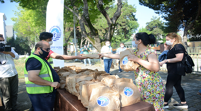 Tuzla Belediyesi  sınav sabahı da öğrenci ve velilerin yanında oldu
