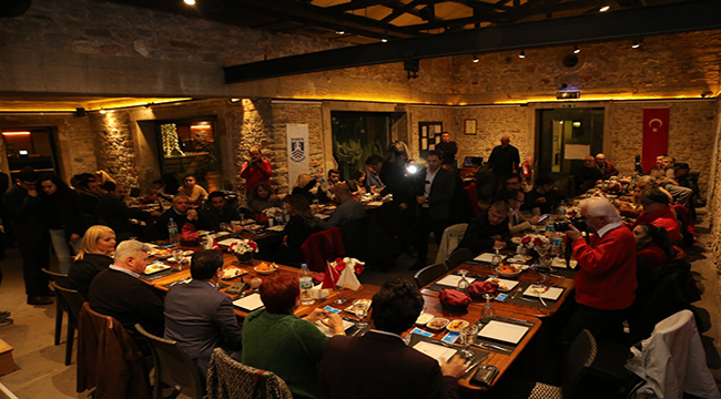 BAŞKAN ARAS BODRUM BASINI İLE BİR ARAYA GELDİ