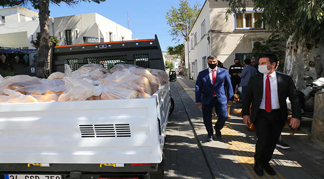 BELEDİYE EKİPLERİ BODRUM HALKI İÇİN SOKAKTA