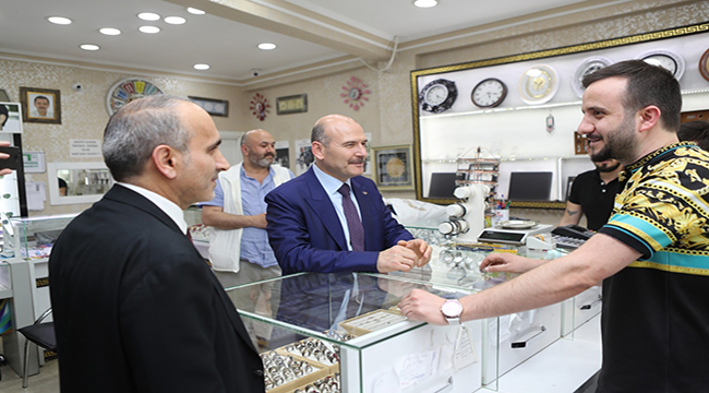 Bakan Soylu Arnavutköy'de Muhtarlarla Buluştu