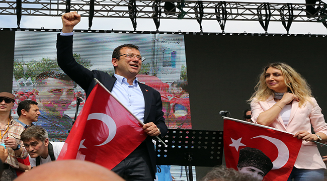 Başkan İmamoğlu 1 Mayıs Mitingi'ne katıldı