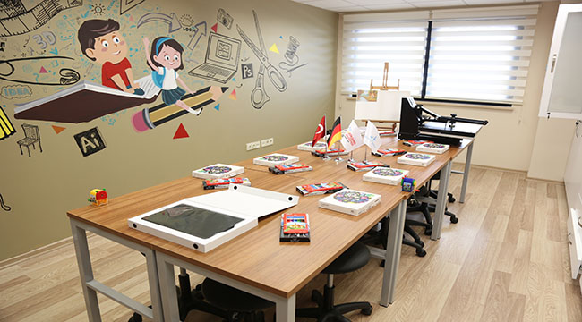 “ATAŞEHİR-MONHEİM TASARIM OKULU” ALTIN KARINCA’DA BİRİNCİ OLDU