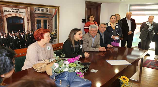 BOSNALI KADINLARIN BAŞKAN SENGEL İLE DOSTANE BULUŞMASI