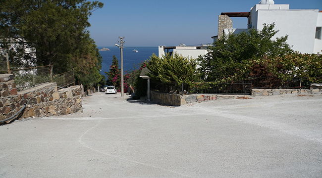 SOKAK VE CADDELERDE ÇALIŞMALAR ARALIKSIZ DEVAM EDİYOR