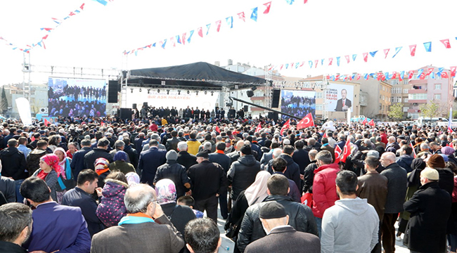 Festival'de renkli görüntüler oluştu