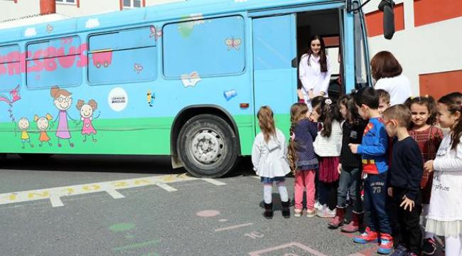 İBB Gençlik Meclisi ''Kreşbüs''ile çocukların hizmetinde 