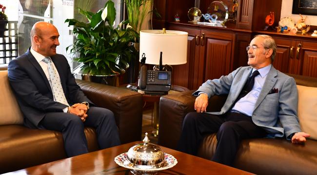 Büyükerşen&#039;den Başkan Tunç Soyer&#039;e tebrik ziyareti