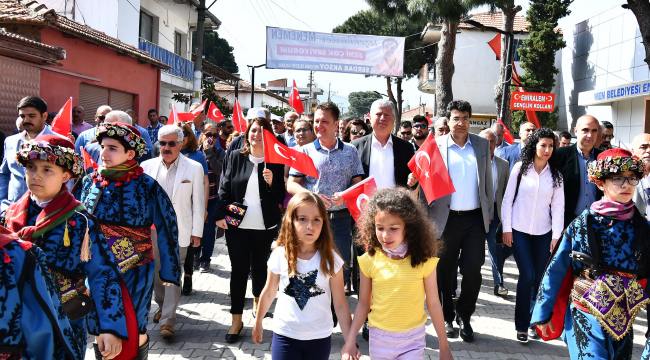 Çileği ile ünlü Emiralem&#039;de festival coşkusu yaşandı