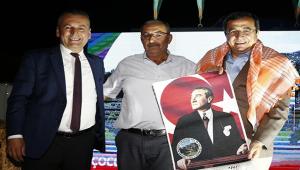 Batur; 'Konak, İzmir'in bir numaralı ilçesi olacak'