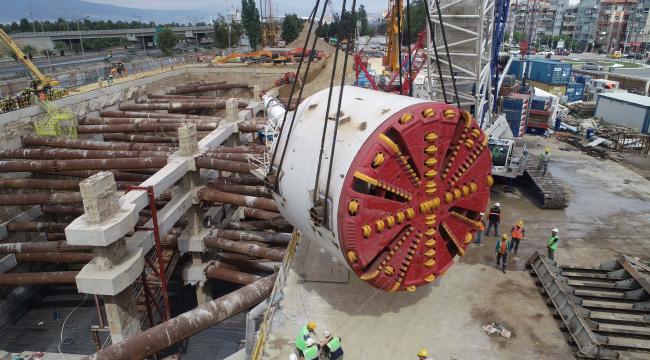 &quot;Dev köstebek&quot; yeraltına indi