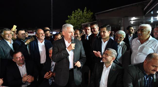 Yıldırım Harem Otogarı'nda Şoförler ile sahur yaptı