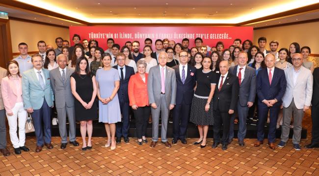 Türk Eğitim Vakfı Bursu ile 74 Genç Daha Eğitimlerine Yurt Dışında Devam Edecek!