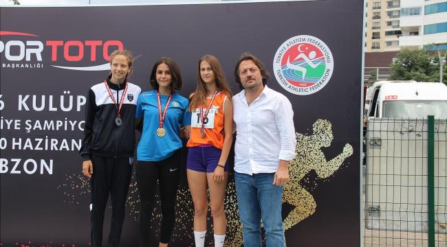 Genç atletler Türkiye üçüncüsü