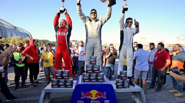 Kayseri’de Dumanlar Arasında Drift Resitali